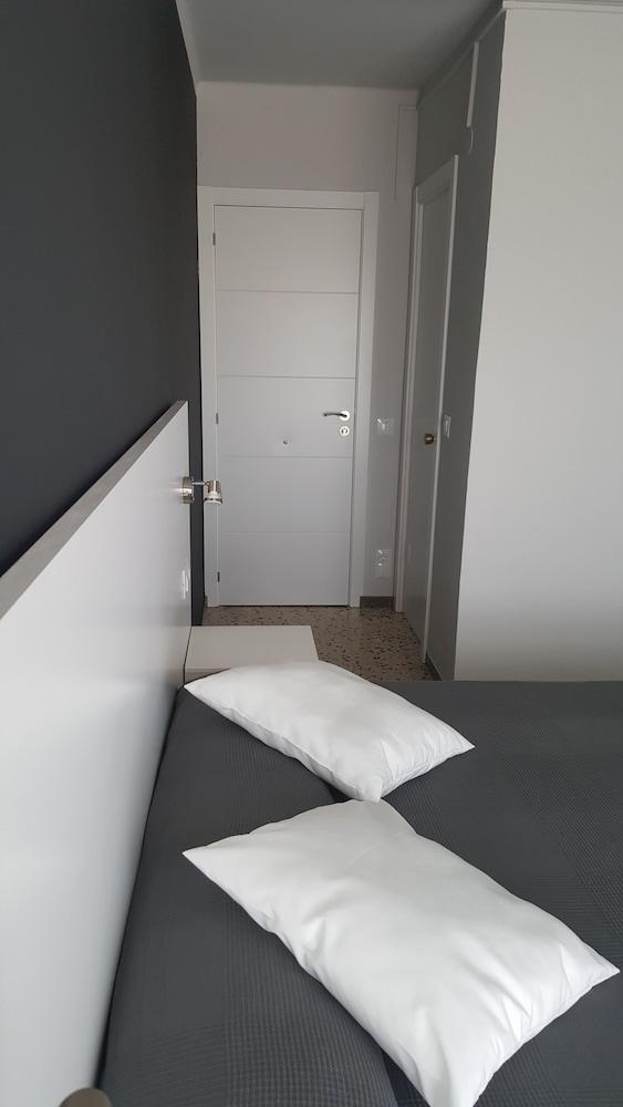 Hostal Can Joanet カンブリルス エクステリア 写真